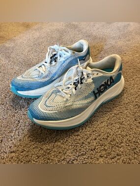 Hoka Rincon 4 Men’s Size 8.5 White And Blue